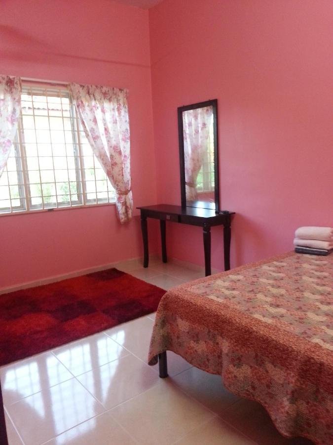 Yasmeen Homestay Kemaman Chukai Eksteriør bilde